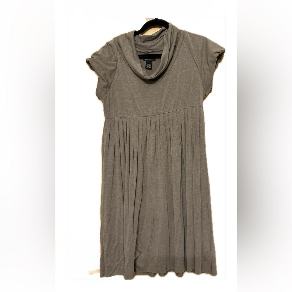 BCBGmaxazria cowl neck dress jersey dress- empire waist with pleats M super soft